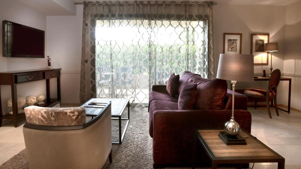 Residence Hoteliere 4 Etoiles Les Mas Du Grand Vallon Mougins Exterior photo