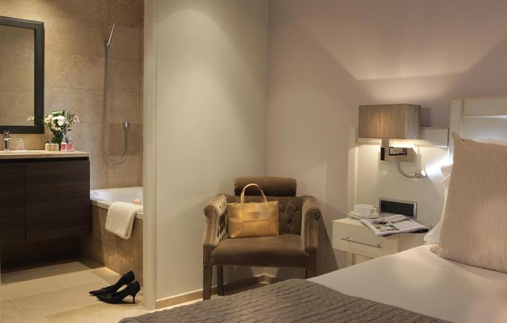 Residence Hoteliere 4 Etoiles Les Mas Du Grand Vallon Mougins Exterior photo