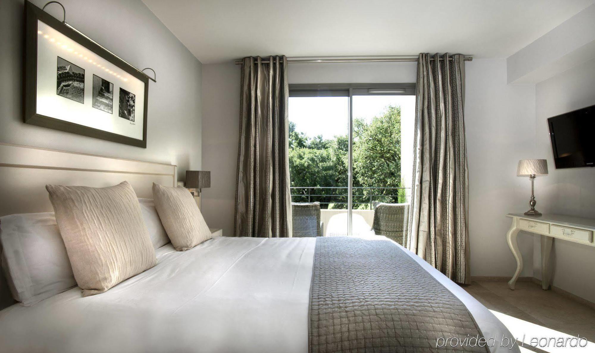 Residence Hoteliere 4 Etoiles Les Mas Du Grand Vallon Mougins Exterior photo